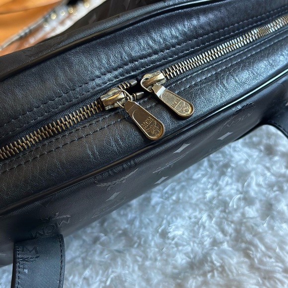 MCM PVC half moon shoulder bag - Picture 4 of 13